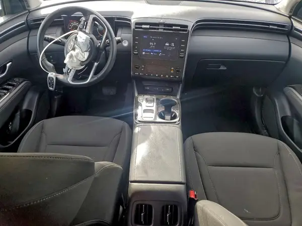 KM8JFCA18NU074127 2022 HYUNDAI TUCSON - Image 8
