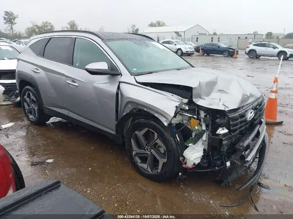 KM8JFCA18NU077285 2022 HYUNDAI TUCSON - Image 1
