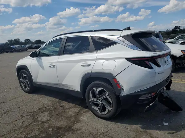 KM8JFCA19NU014521 2022 HYUNDAI TUCSON - Image 2