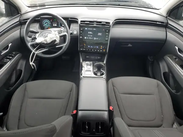 KM8JFCA19NU040696 2022 HYUNDAI TUCSON - Image 8