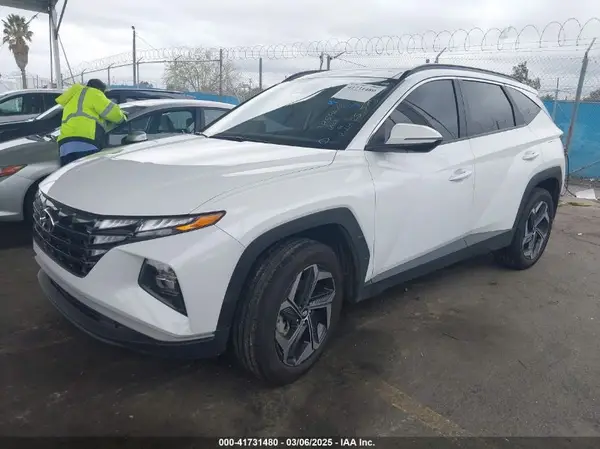 KM8JFCA19NU041377 2022 HYUNDAI TUCSON - Image 2