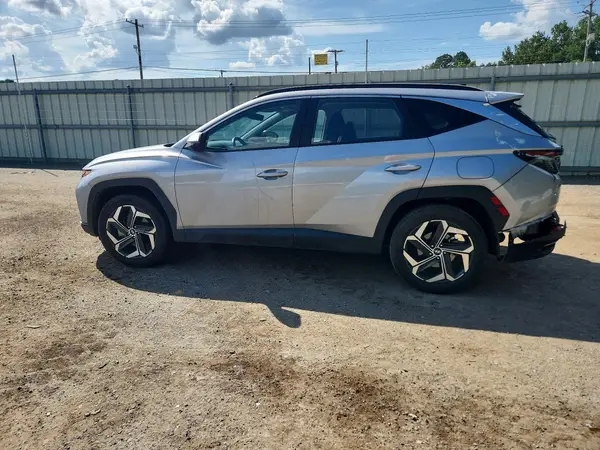 KM8JFCA19NU054565 2022 HYUNDAI TUCSON - Image 2
