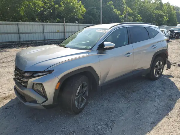 KM8JFCA19NU058423 2022 HYUNDAI TUCSON - Image 1