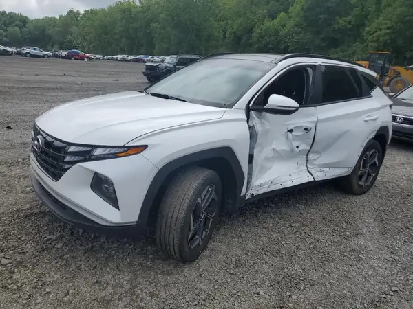 KM8JFCA19NU067784 2022 HYUNDAI TUCSON - Image 1