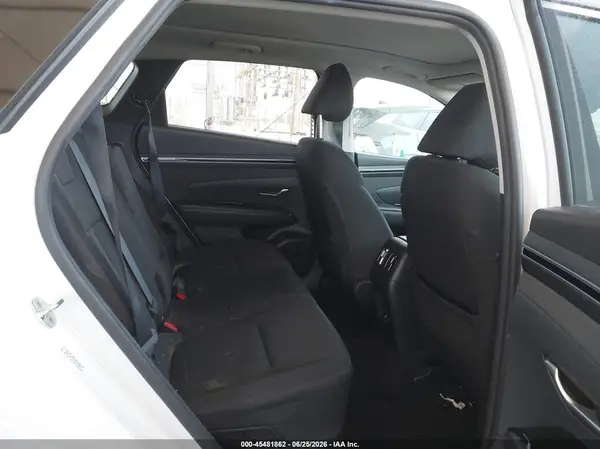KM8JFCA19NU073083 2022 HYUNDAI TUCSON - Image 8