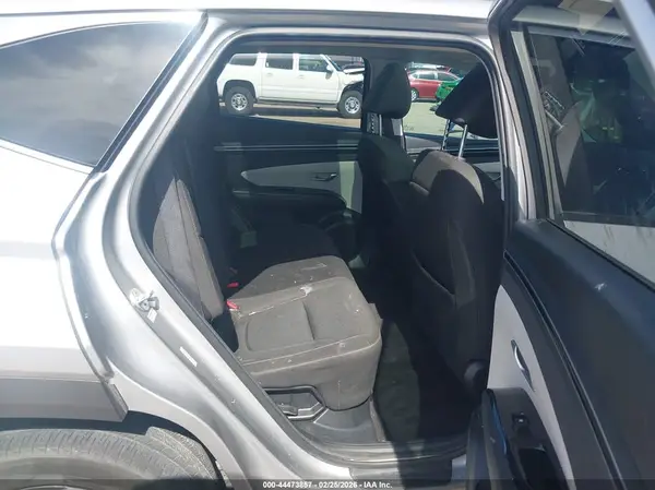KM8JFCA19NU079904 2022 HYUNDAI TUCSON - Image 8