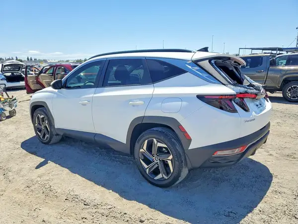 KM8JFCA1XNU052176 2022 HYUNDAI TUCSON - Image 2