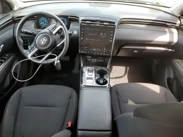 KM8JFCA1XNU068779 2022 HYUNDAI TUCSON - Image 8