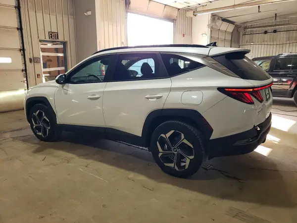 KM8JFCA1XNU082052 2022 HYUNDAI TUCSON - Image 2
