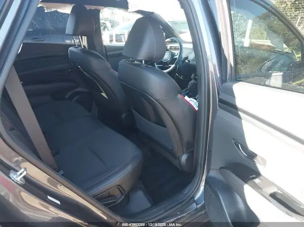 KM8JFCAE2NU115788 2022 HYUNDAI TUCSON - Image 8