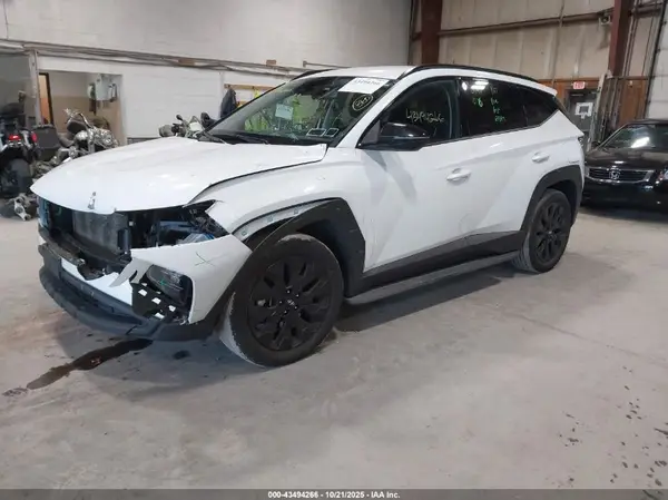 KM8JFCAE7NU164226 2022 HYUNDAI TUCSON - Image 2