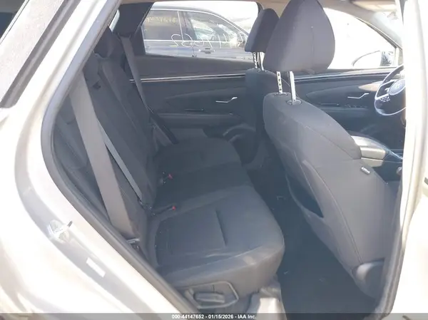 KM8JFCAE8NU167619 2022 HYUNDAI TUCSON - Image 8