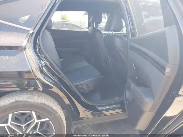 KM8JFCAEXNU124027 2022 HYUNDAI TUCSON - Image 8