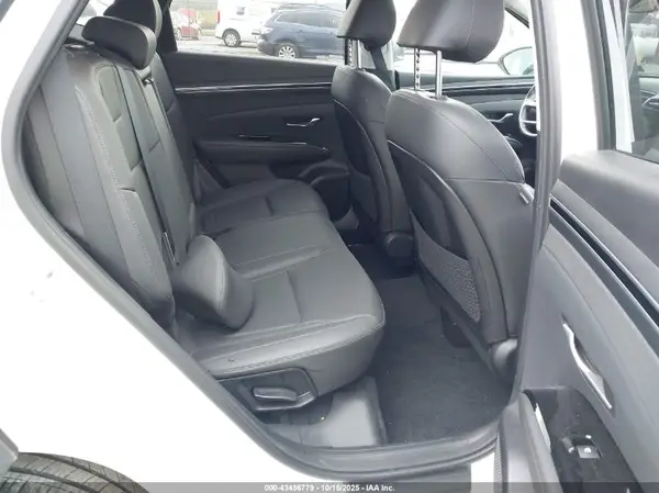 KM8JFCAEXPU207041 2023 HYUNDAI TUCSON - Image 8