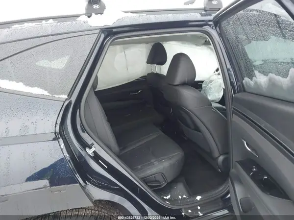 KM8JFCAEXPU220002 2023 HYUNDAI TUCSON - Image 8