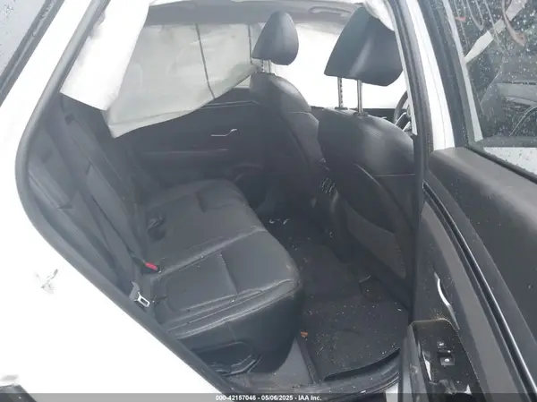 KM8JFDA29NU054211 2022 HYUNDAI TUCSON - Image 8