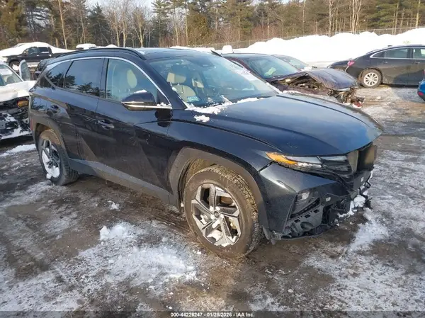 KM8JFDA29NU060560 2022 HYUNDAI TUCSON - Image 1