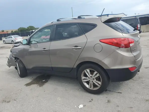 KM8JU3AC7DU724829 2024 HYUNDAI TUCSON - Image 2