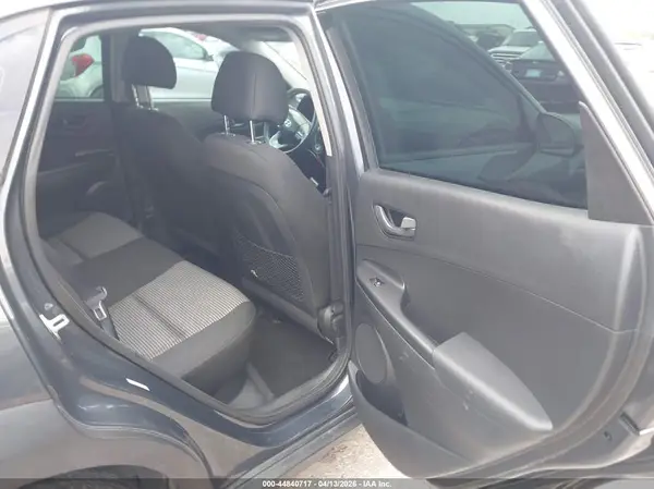 KM8K12AA0JU104535 2018 HYUNDAI KONA - Image 8