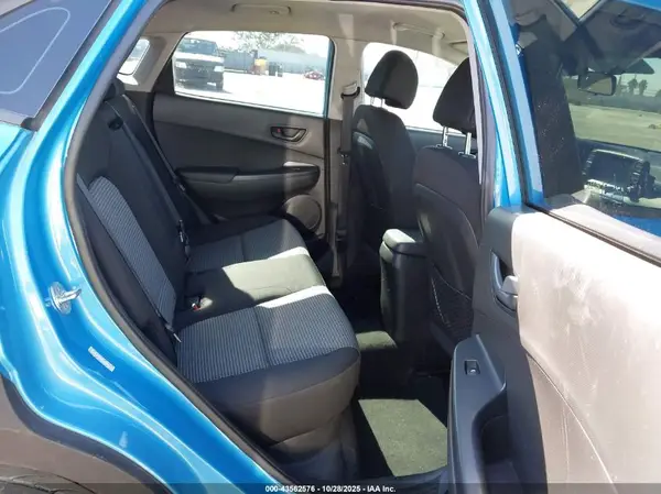 KM8K12AA0JU124834 2018 HYUNDAI KONA - Image 8
