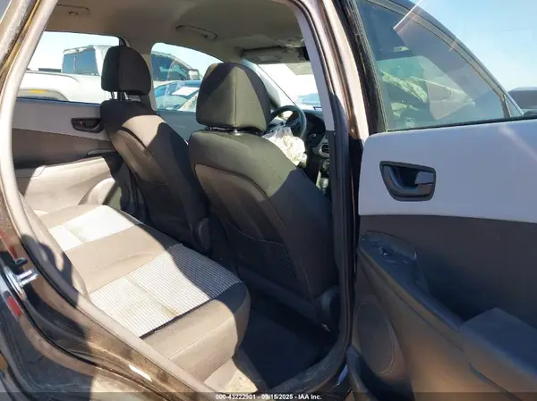 KM8K12AA0LU542829 2020 HYUNDAI KONA - Image 8