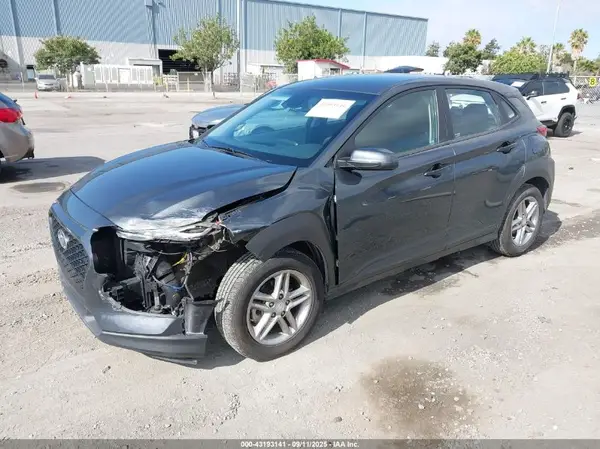 KM8K12AA0MU636808 2021 HYUNDAI KONA - Image 2