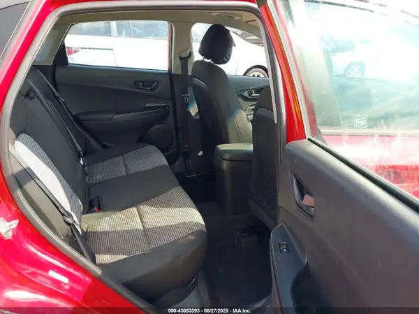 KM8K12AA0MU639353 2021 HYUNDAI KONA - Image 8