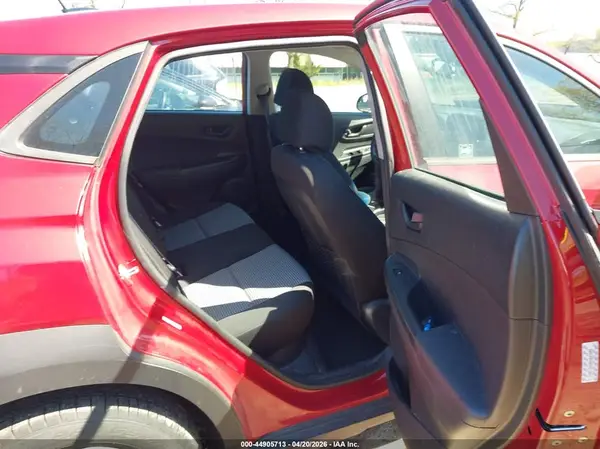 KM8K12AA0MU667685 2021 HYUNDAI KONA - Image 8