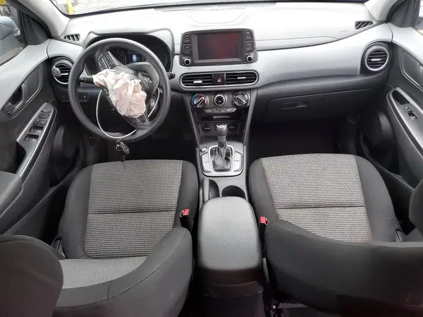 KM8K12AA1JU067222 2018 HYUNDAI KONA - Image 8