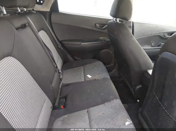 KM8K12AA1JU090807 2018 HYUNDAI KONA - Image 8