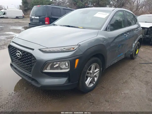KM8K12AA1KU266739 2019 HYUNDAI KONA - Image 2