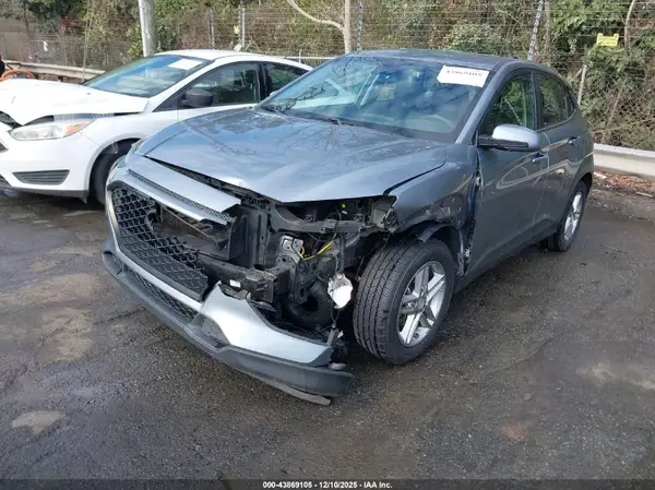 KM8K12AA1KU339558 2019 HYUNDAI KONA - Image 2