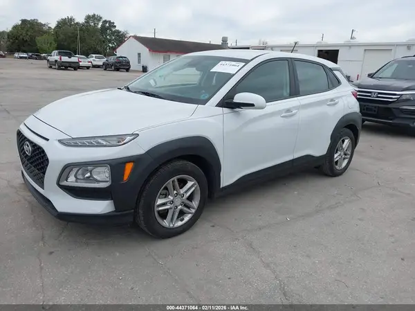 KM8K12AA1LU425745 2020 HYUNDAI KONA - Image 2