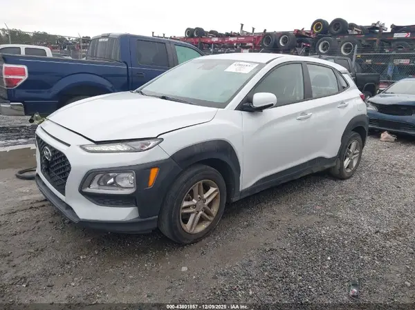 KM8K12AA1MU660146 2021 HYUNDAI KONA - Image 2