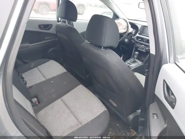 KM8K12AA1MU662219 2021 HYUNDAI KONA - Image 8