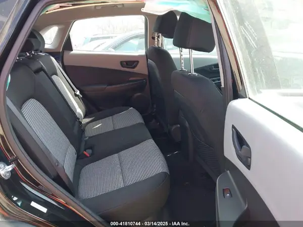 KM8K12AA1MU668473 2021 HYUNDAI KONA - Image 8