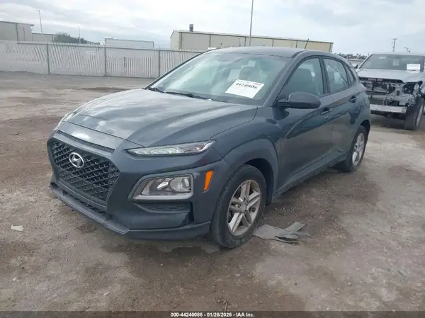 KM8K12AA2JU090217 2018 HYUNDAI KONA - Image 2