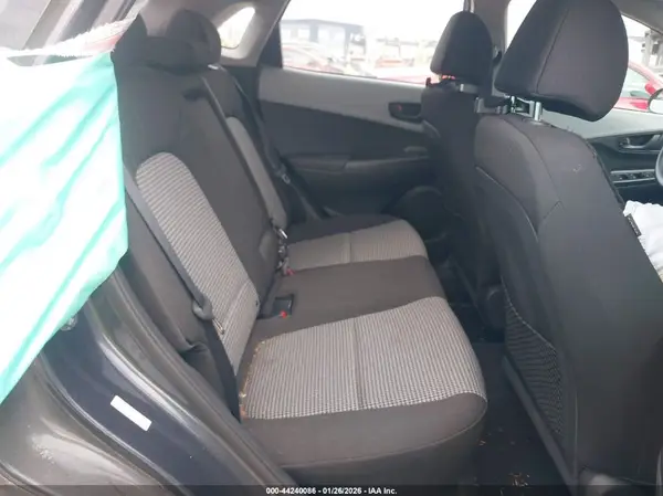 KM8K12AA2JU090217 2018 HYUNDAI KONA - Image 8