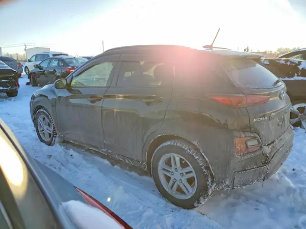 KM8K12AA2JU127802 2018 HYUNDAI KONA - Image 2