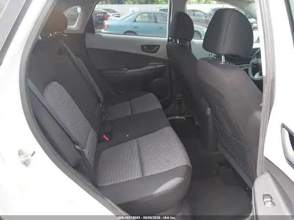 KM8K12AA3JU182601 2018 HYUNDAI KONA - Image 8