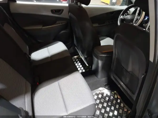 KM8K12AA3KU302639 2019 HYUNDAI KONA - Image 8