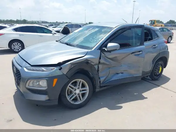 KM8K12AA3LU424127 2020 HYUNDAI KONA - Image 2