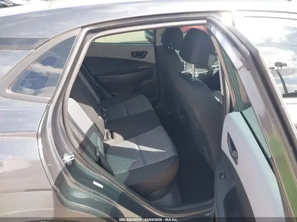 KM8K12AA3MU627634 2021 HYUNDAI KONA - Image 8