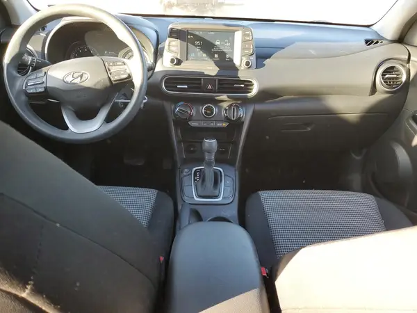 KM8K12AA3MU643221 2021 HYUNDAI KONA - Image 8