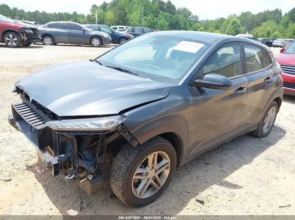 KM8K12AA3MU653795 2021 HYUNDAI KONA - Image 2
