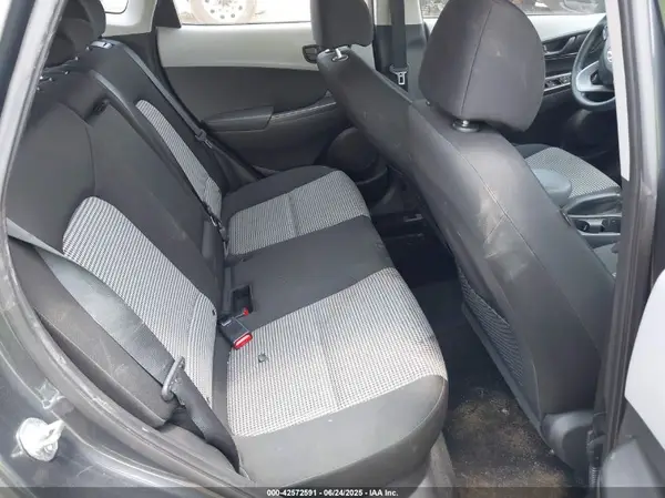 KM8K12AA3MU653795 2021 HYUNDAI KONA - Image 8