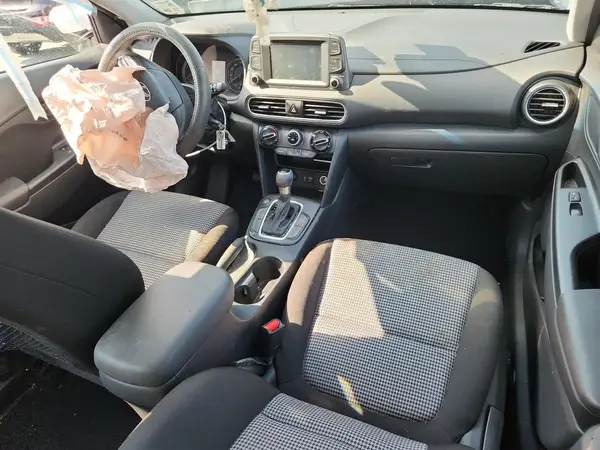 KM8K12AA3MU663906 2021 HYUNDAI KONA - Image 8