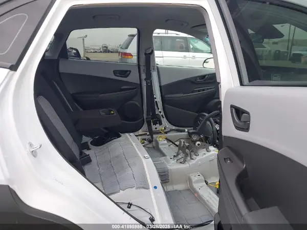 KM8K12AA3MU692533 2021 HYUNDAI KONA - Image 8