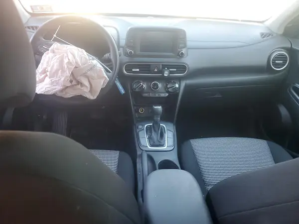 KM8K12AA4JU185927 2018 HYUNDAI KONA - Image 8