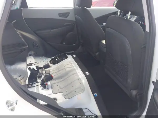 KM8K12AA4KU208348 2019 HYUNDAI KONA - Image 8